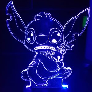 Lampe Veilleuse à LED illustration Stitch avec son doudou