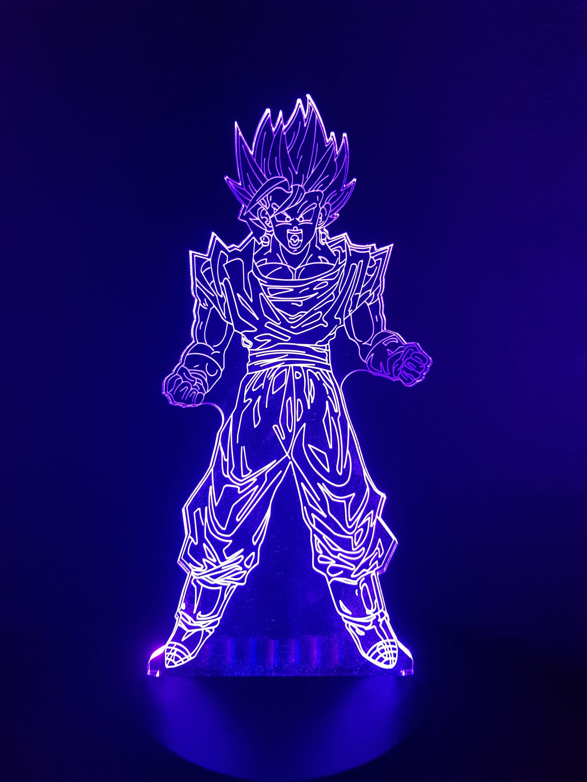 Lampe Veilleuse à LED illustration Goku debout - DBZ – Image 5