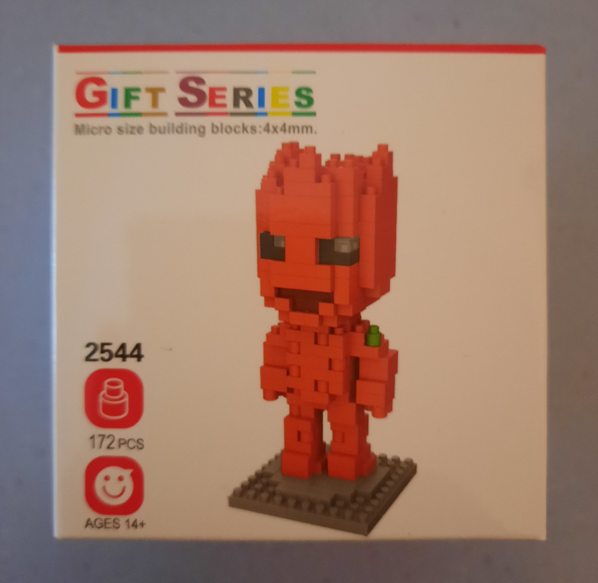 figurine groot à construire