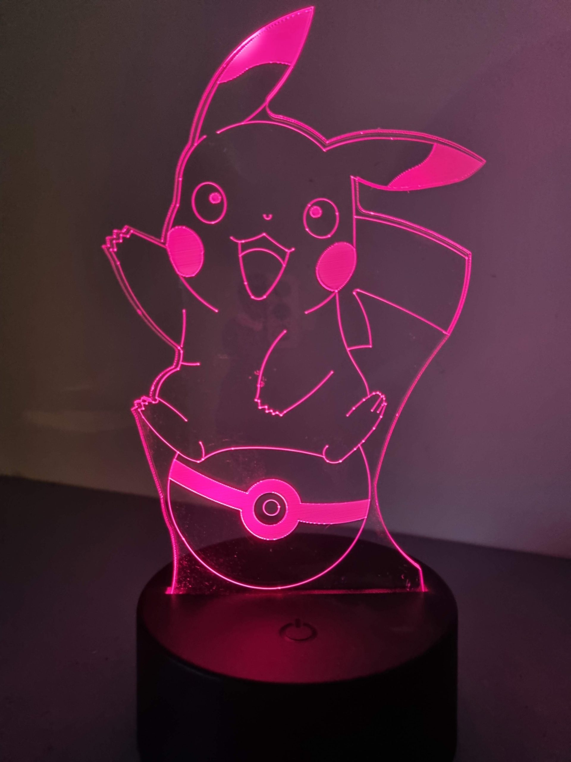 Lampe Veilleuse à LED illustration Pikachu - Pokeball – Image 4