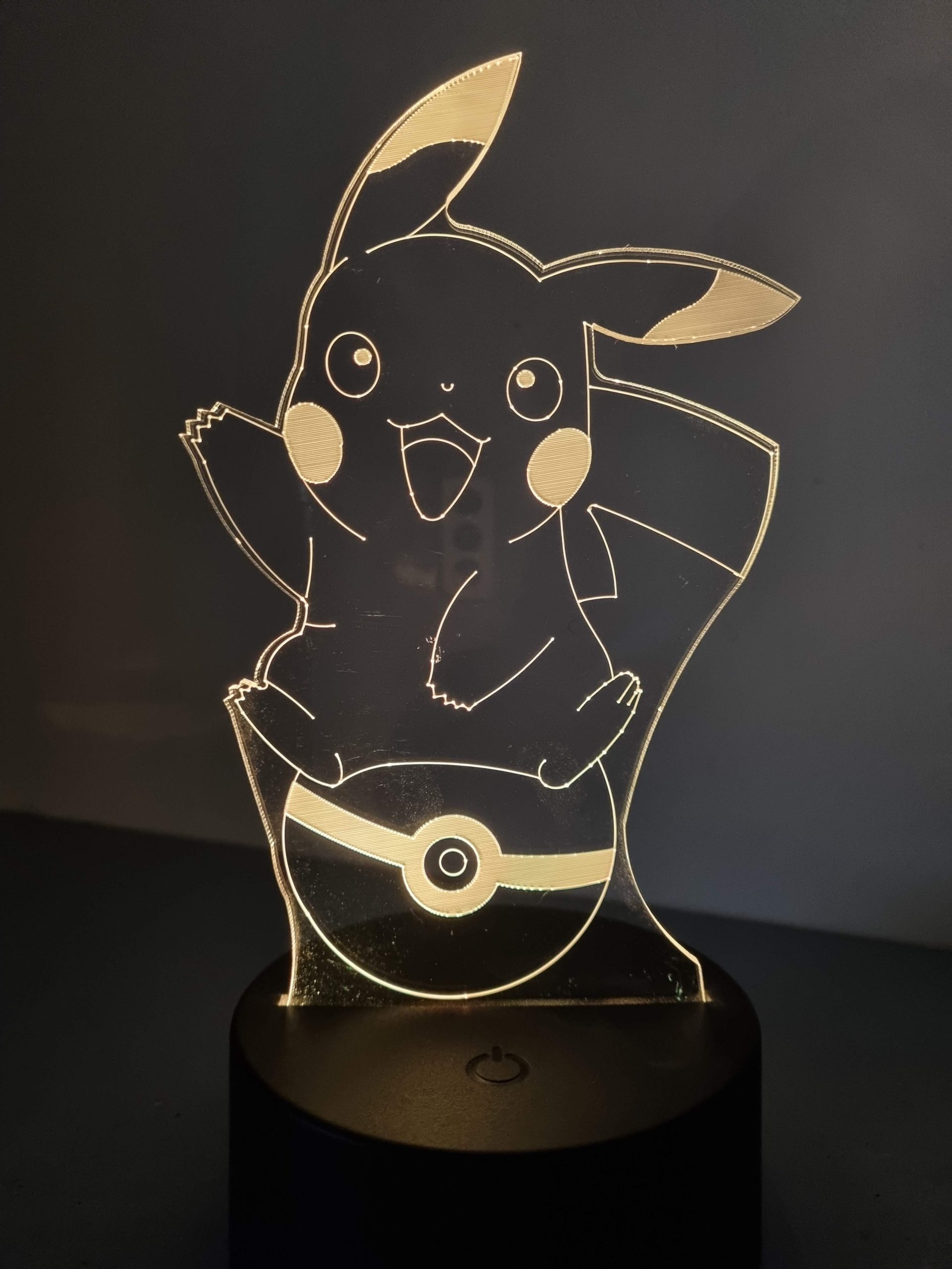 Lampe Veilleuse à LED illustration Pikachu - Pokeball