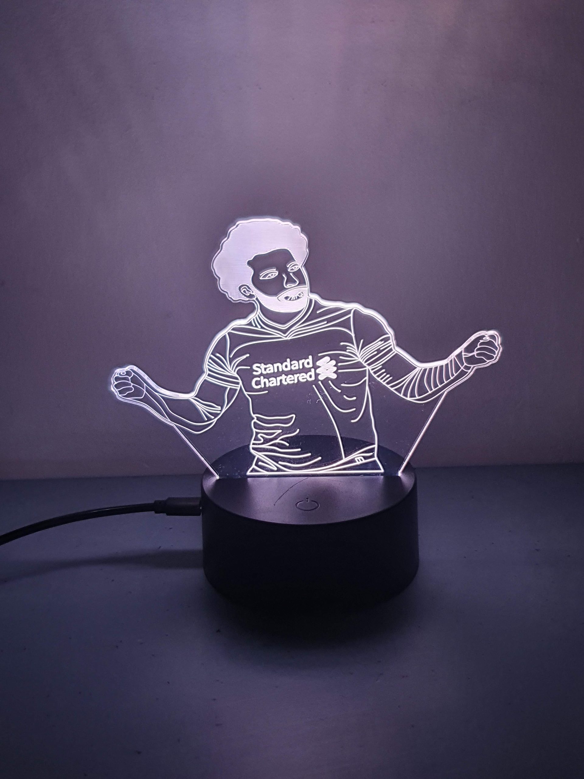 Lampe Veilleuse à LED illustration Mohamed Salah – Image 4